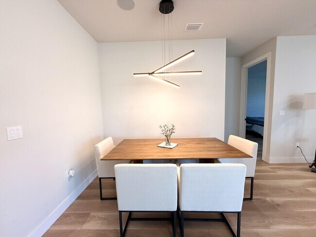 Building Photo - 10603 SW Vasari Way