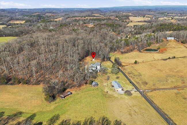 Building Photo - 1839 Crumley Rd