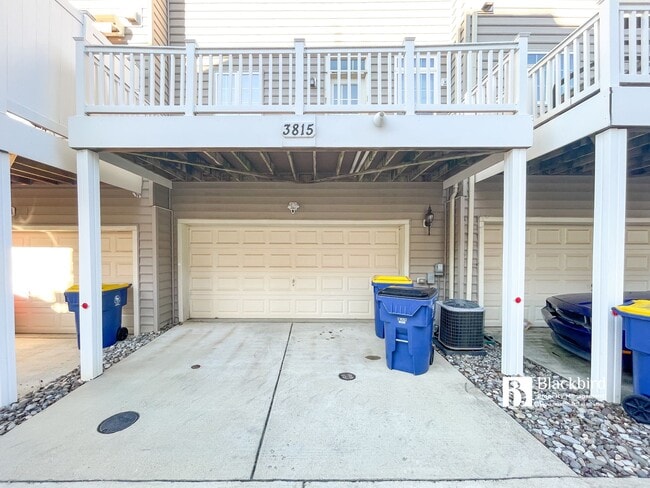 Building Photo - 3815 Hansberry Ct NE