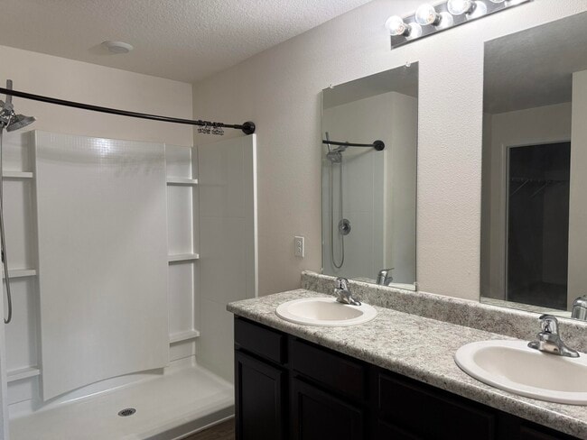 Building Photo - 905 Merganser Way