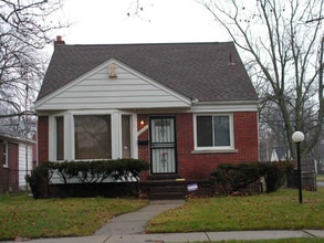 Building Photo - 20200 Glastonbury Rd