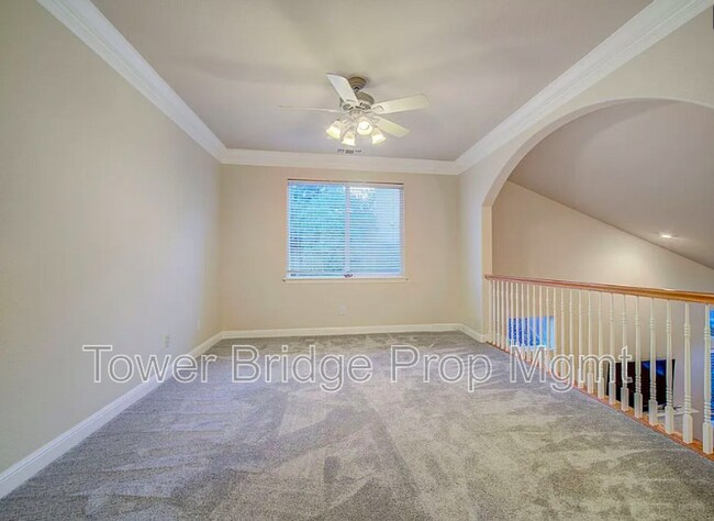 Building Photo - 1518 Southridge Ct