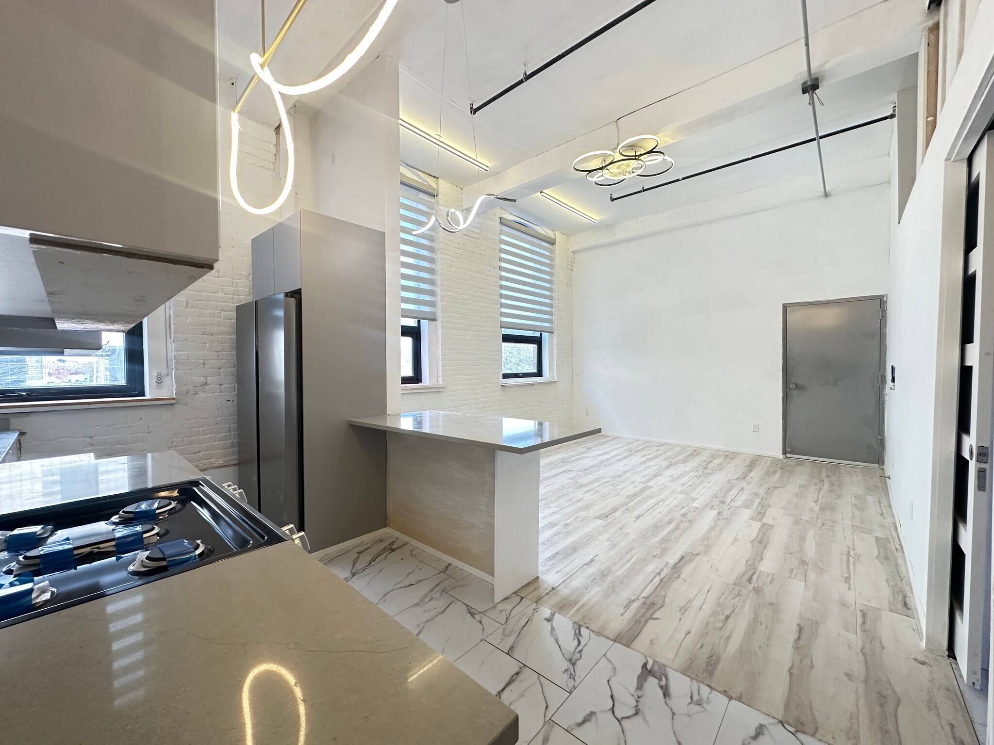 Building Photo - 109 Summer St