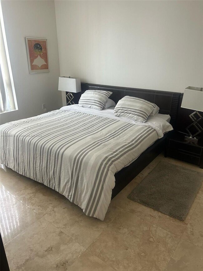 Building Photo - 6365 Collins Ave