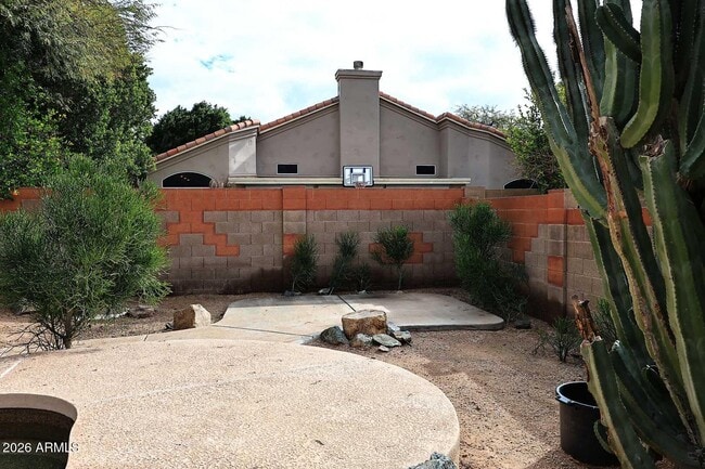 Building Photo - 4591 W Oakland St