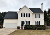 Building Photo - A Must See in Greensboro!   NEW Carpeting ...