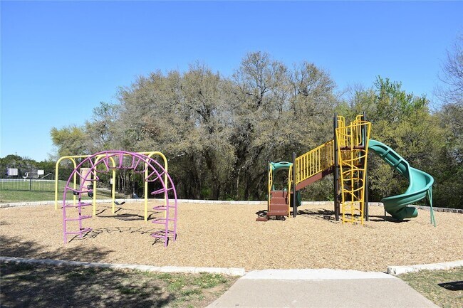 Building Photo - 433 Moorhen Cove