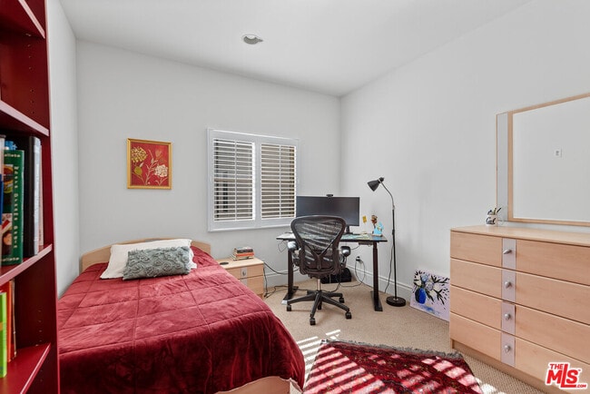 Building Photo - 1619 Artesia Blvd