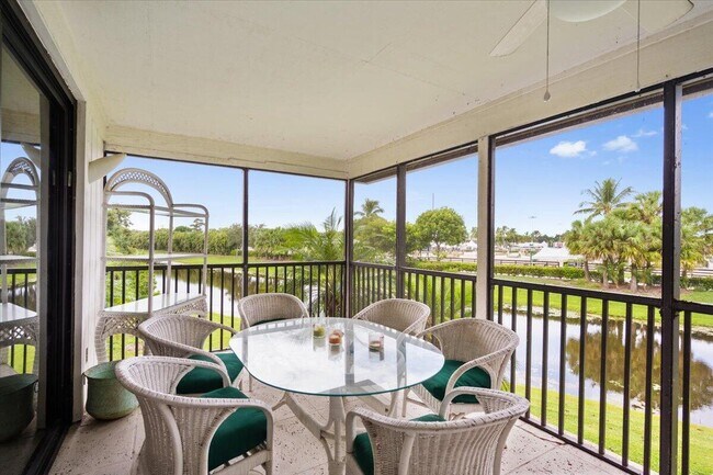 Building Photo - 2835 Polo Island Dr