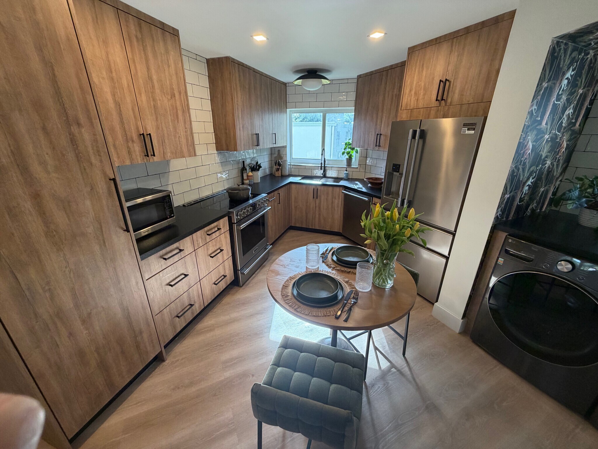 Building Photo - 818 SE 4th St