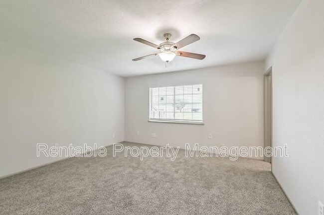 Building Photo - 14634 Dartwood Dr