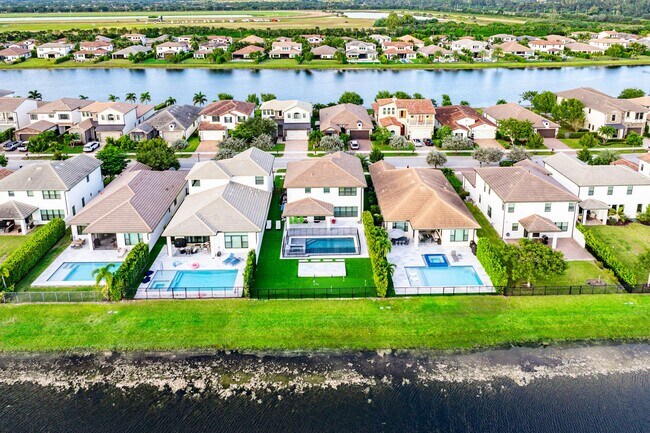 Building Photo - 8835 Grand Prix Ln