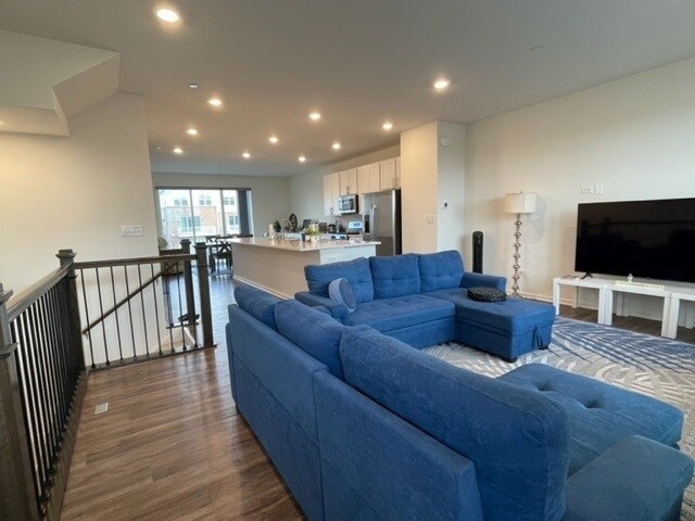 Building Photo - 2924 Reflection Dr