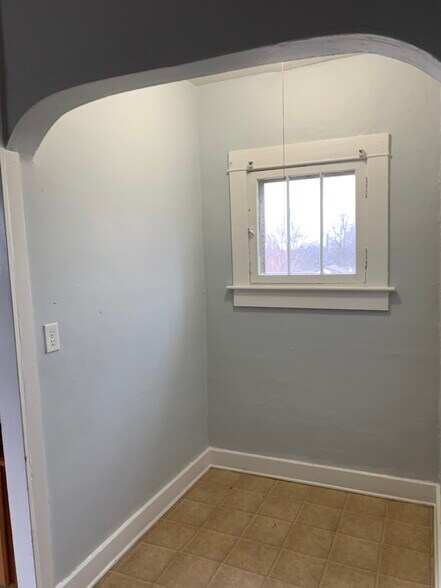 Building Photo - 1123 Pritz Ave