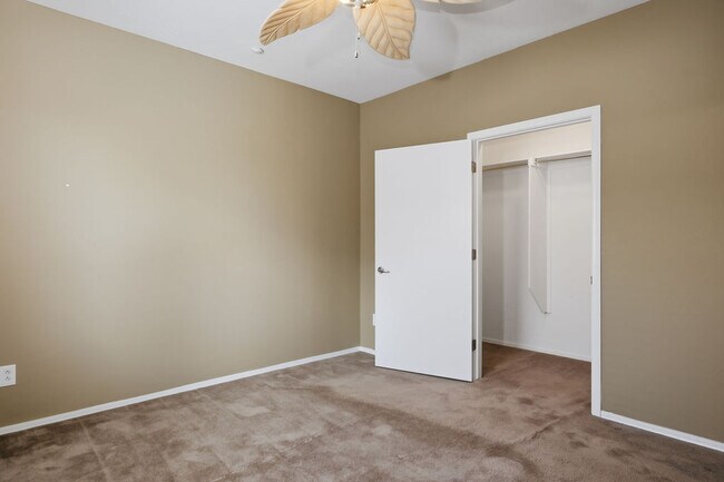 Building Photo - 6655 Flaminian Ln