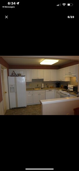Building Photo - 390 Cambridge Dr