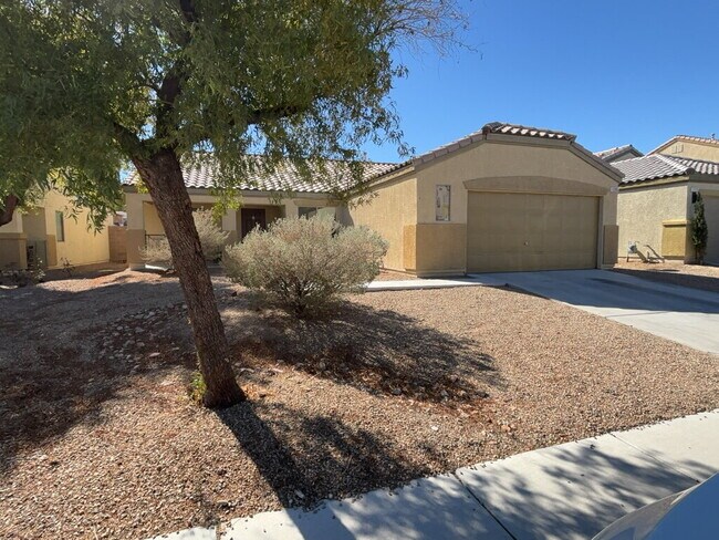 Building Photo - 3-Bed Oasis with 2.5 Baths in North Las Vegas – 1501 Sq Ft of Comfort Await!