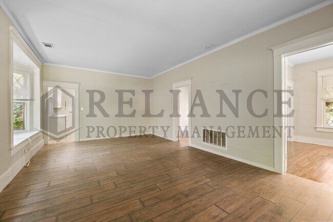 Building Photo - 1125 N Larimer Ave