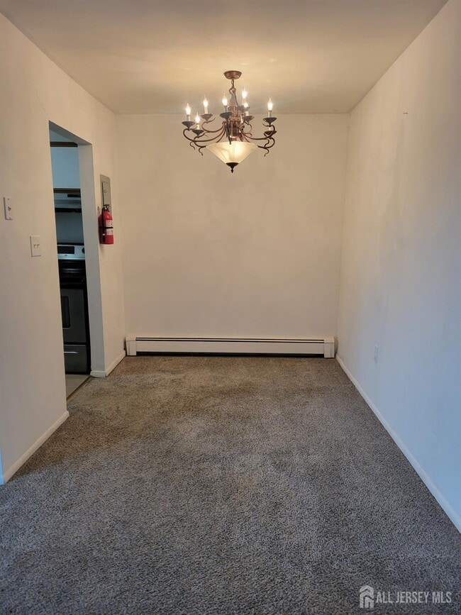 Building Photo - 289 Main St