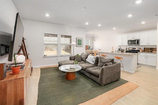 Building Photo - 2640 Indian Clover Trl