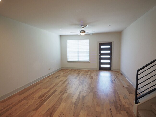 Building Photo - Gated Community In Round Rock