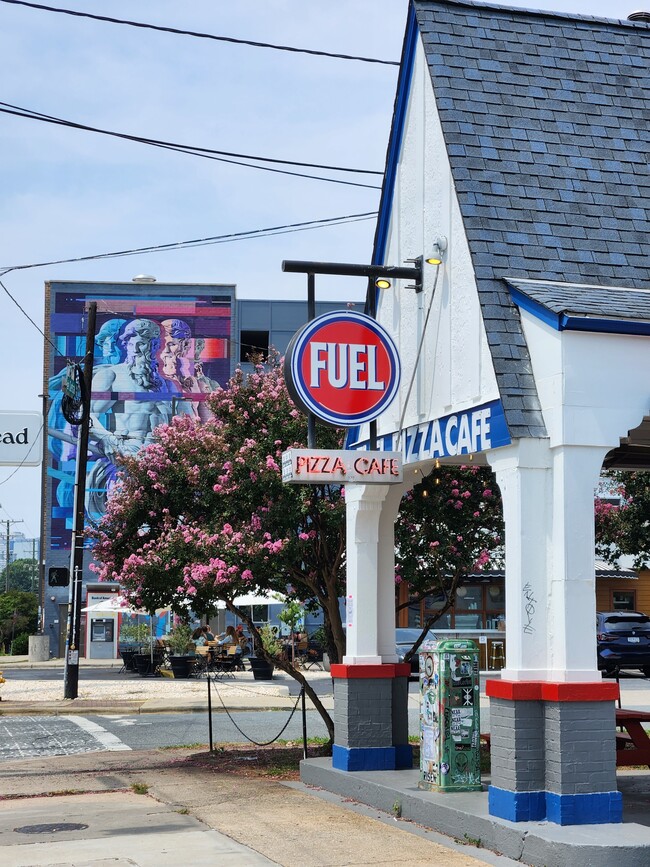 Building Photo - 1415 Hamorton Pl