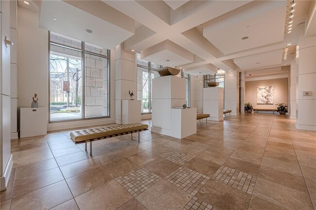 Building Photo - 2795 Peachtree Rd NE