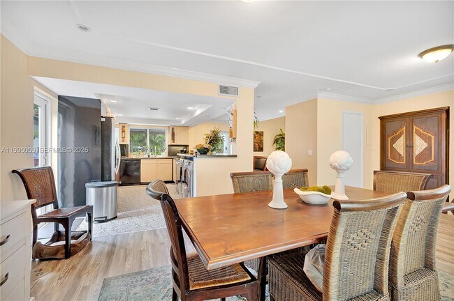 Building Photo - 1610 W Sandpiper Cir