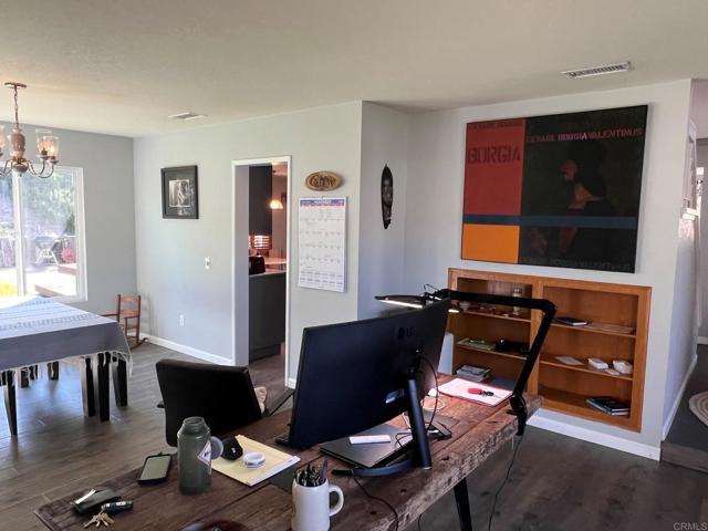 Building Photo - 1760 Hampton Ct