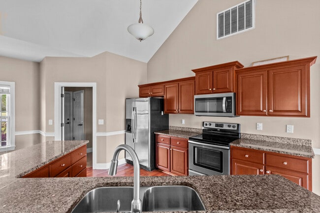 Building Photo - 301 Antioch Rd