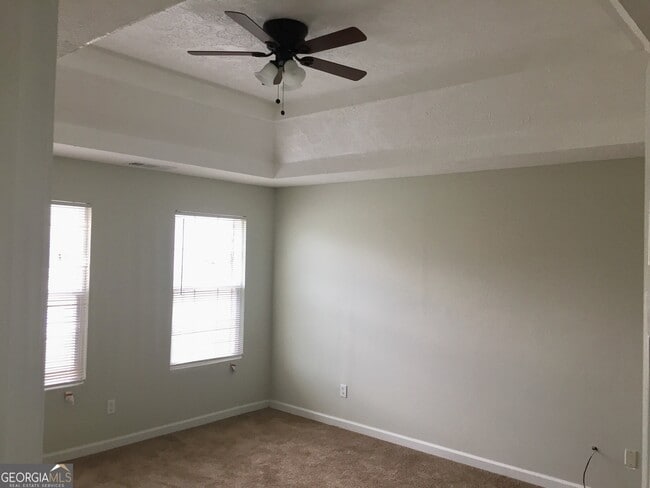 Building Photo - 121 Meadow Creek Ct