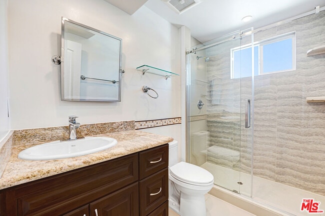 Building Photo - 1834 Euclid St