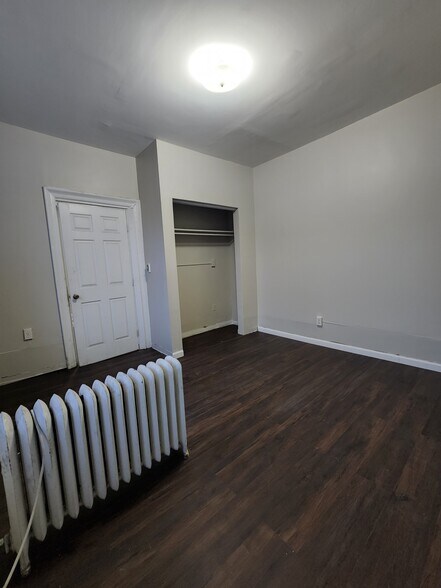 9 Bentley Ave 13 - 13 Bentley Ave