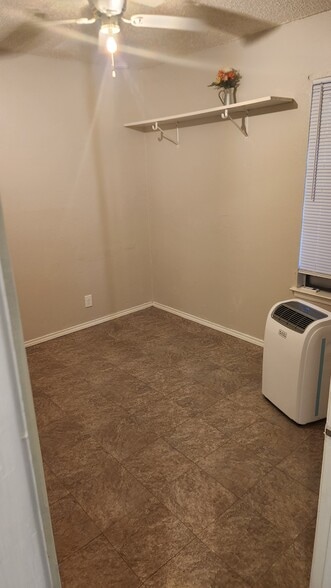 Bedroom 3 - 6824 Oldham