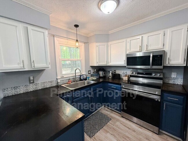 Building Photo - 3446 Sandystone Cir