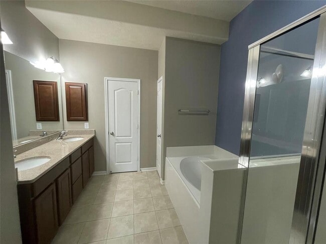 Building Photo - 24430 Haywards Crossing Ln