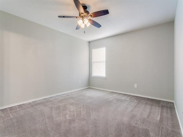 Building Photo - 430 Paddock Ln