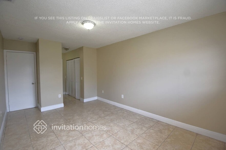 Building Photo - 7550 W 30th Ave