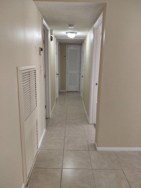 Building Photo - 31 Bel Air St