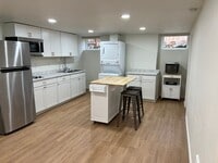 Building Photo - 841 Red Apple Rd