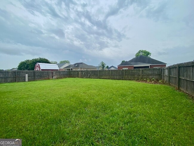 Building Photo - 225 Wembley Dr