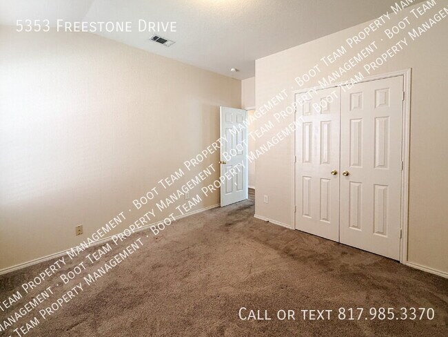 Building Photo - 5353 Freestone Dr