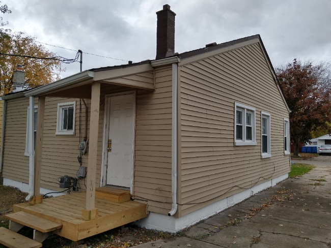 Building Photo - 13972 Marshall Ave