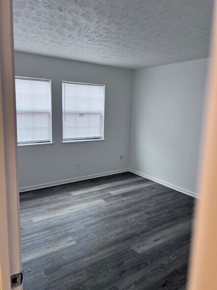 Building Photo - 1724 Wesley Way NW