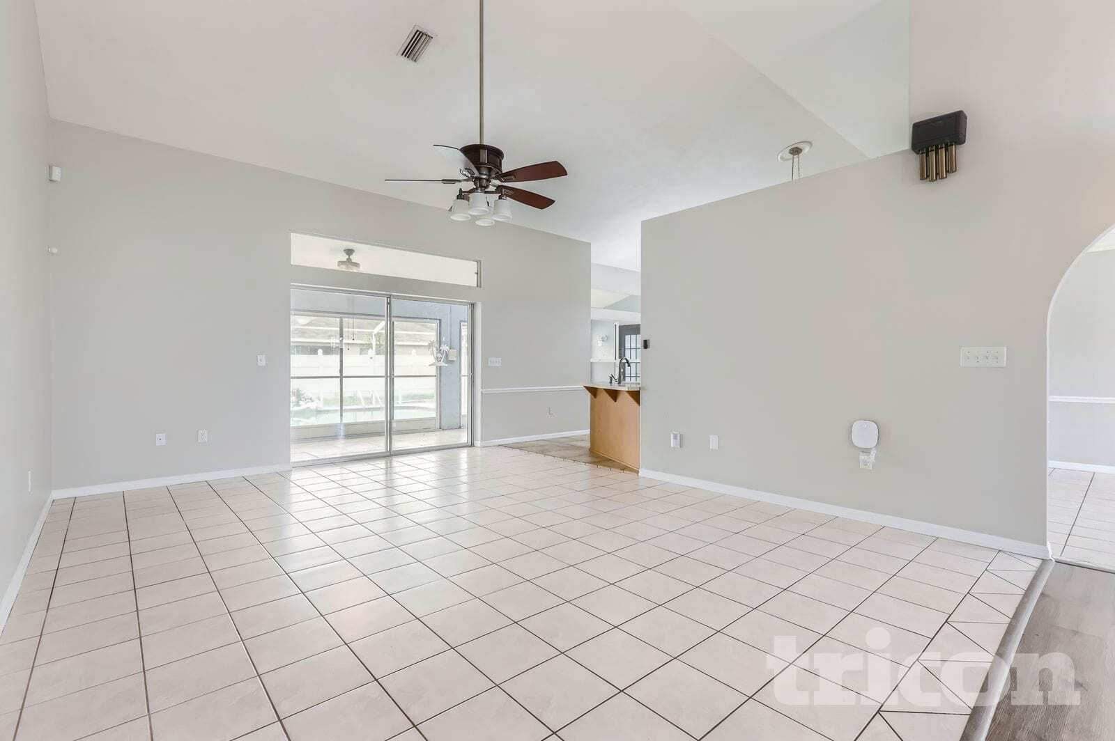 Building Photo - 13530 Coronado Dr