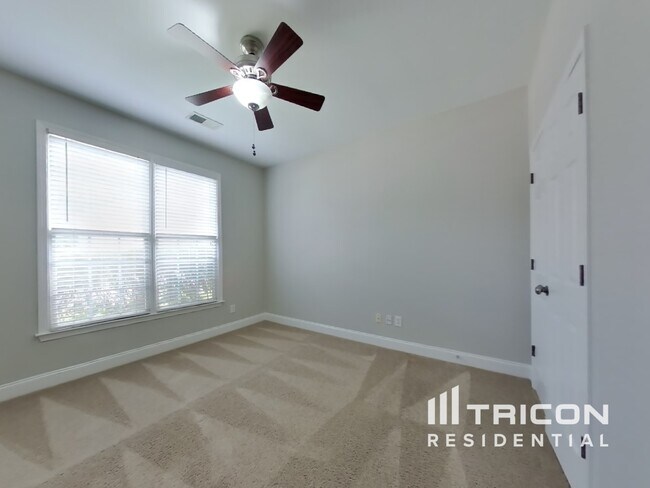 Building Photo - 46 Coopers Glen Dr SW