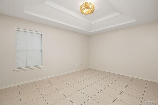 Building Photo - 13 Shasta Ave