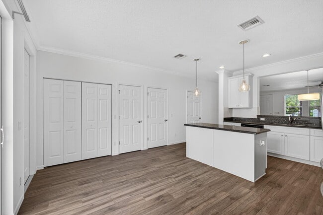 Building Photo - 1362 Turnbridge Dr