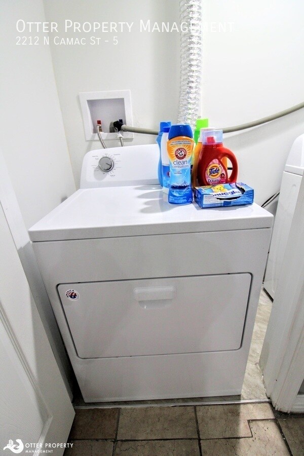 Building Photo - 2212 N Camac St