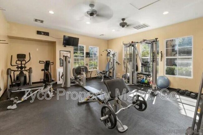 Building Photo - 1936 Caminito Alcala